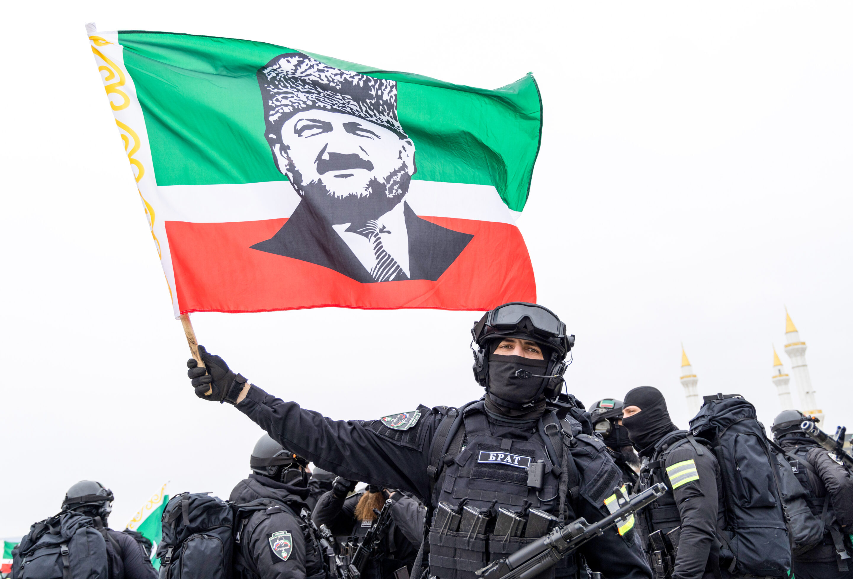 How Kadyrov is financing war efforts in Ukraine – Riddle Russia